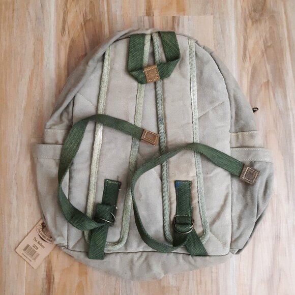 Backpack The Barrel Shack Rugged Brass Leather Canvas Unisex NWT - Picture 2 of 3